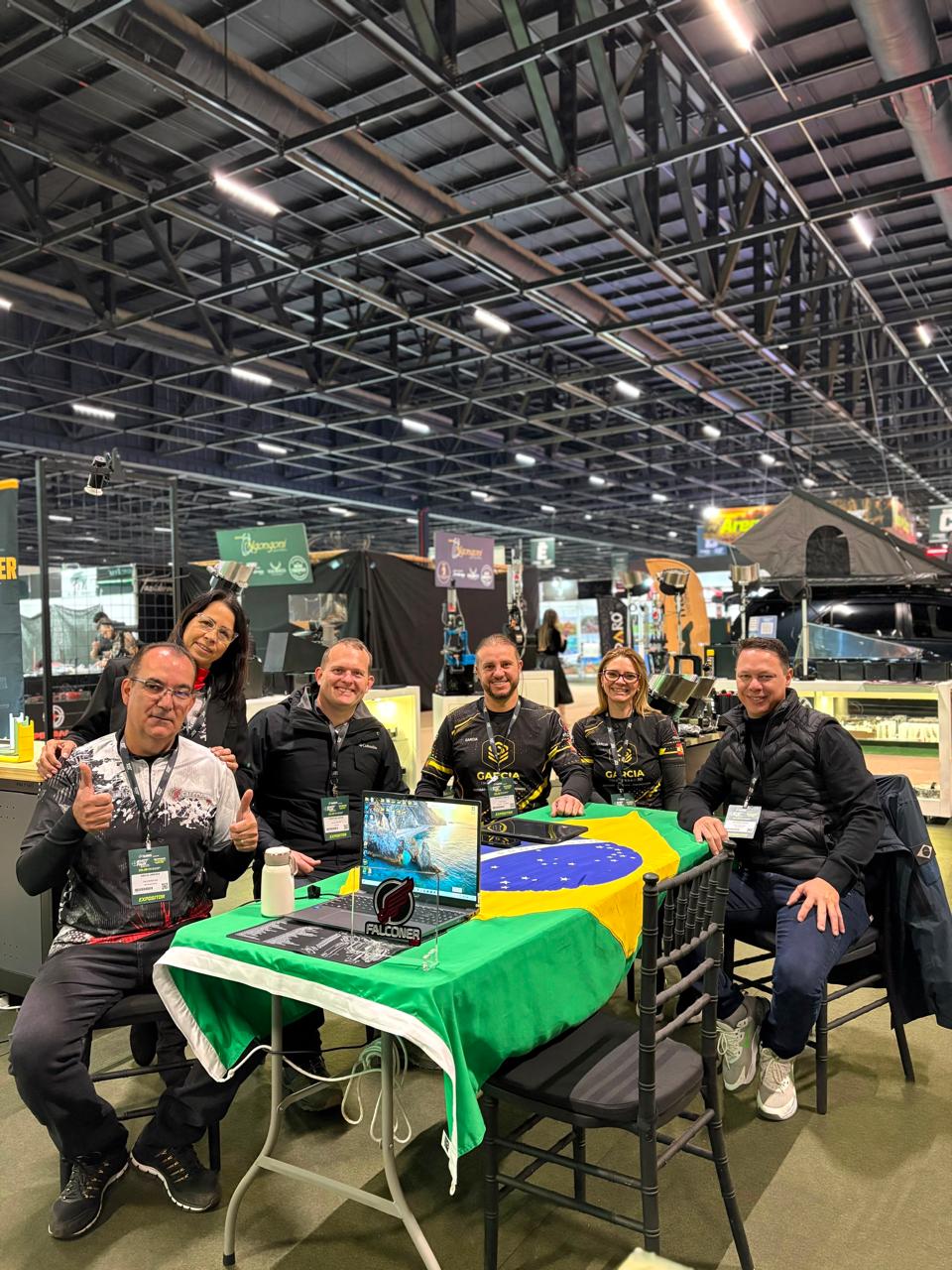 Equipe SAS Tactical e parceiros na Shot Fair Brasil 2026